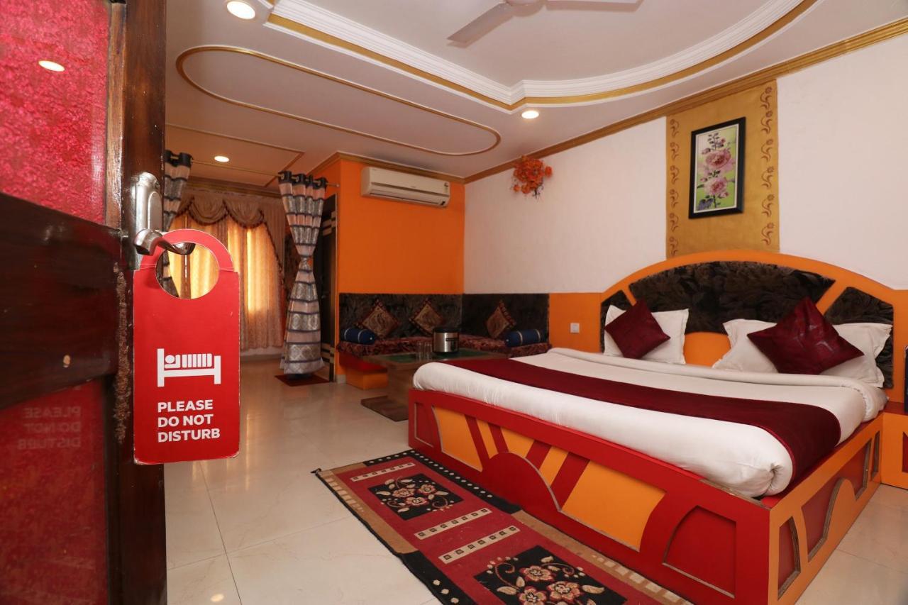 Hotel Prateek Pachmarhi Pachmarhī Eksteriør billede